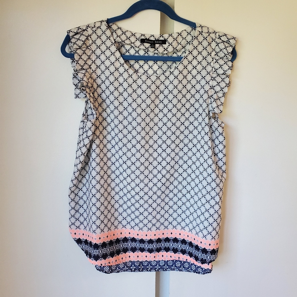 Sweet Rain blue and white sleeveless blouse L